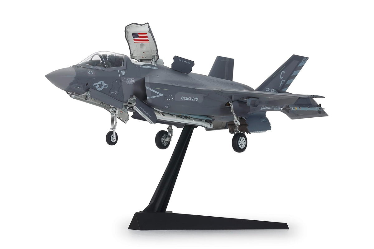 1:72 F-35B Lightning II Plastic Model Kit L4375