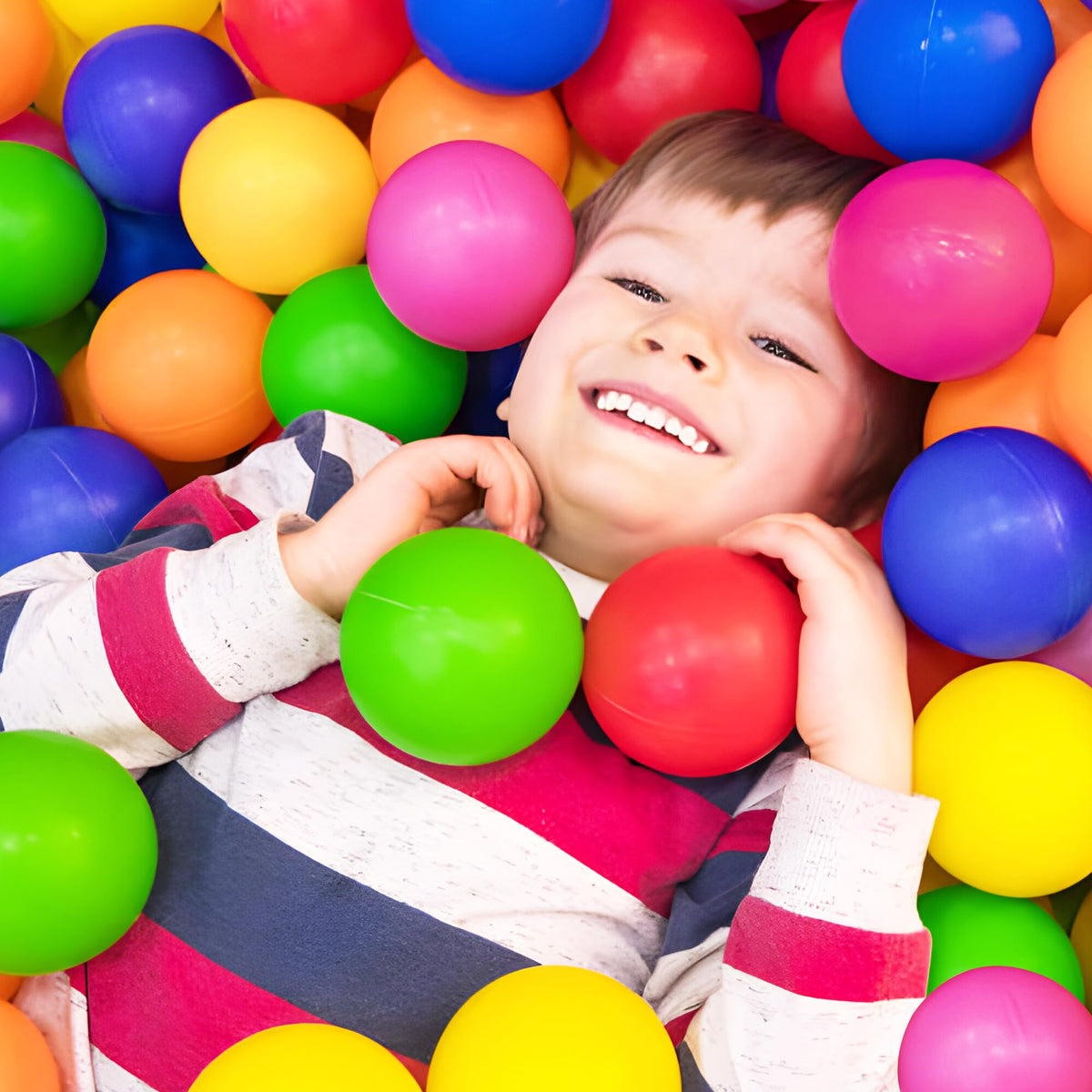 200 Assorted Colors Plastic Ball Pit Balls B32436