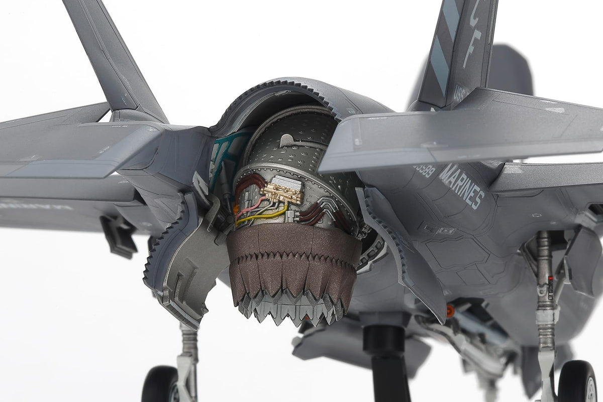 1:72 F-35B Lightning II Plastic Model Kit L4375