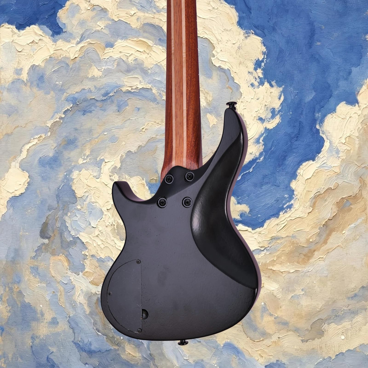 Matte Black Solid Wood 4 String Short Scale Electric Bass Guitar with Humbucker Pickup and Gig Bag L987