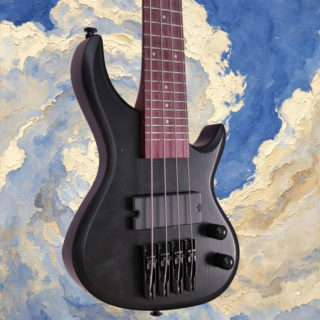 Matte Black Solid Wood 4 String Short Scale Electric Bass Guitar with Humbucker Pickup and Gig Bag L987